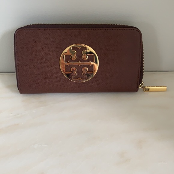 Authentic Tory Burch Brown wallet. - Picture 5 of 10